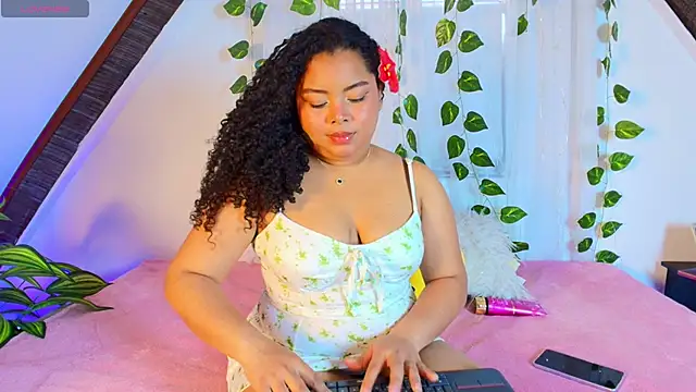 Snapshot of alanaa_gomezz chatting on June 2026 06:53:01 PM alanaa gomezz online show from June 2026 06:53:01 PM