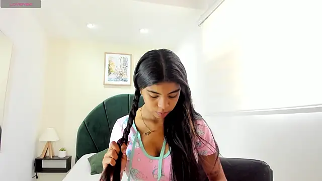  Anna Maria online show from March 2026 05:27:01 PM