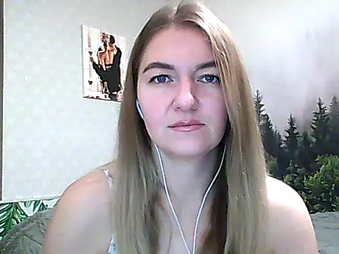 Snapshot of CandyOLimeX chatting on November 2025 09:36:01 PM CandyOLimeX online show from November 2025 09:36:01 PM