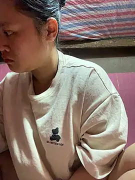 anhanh000 online show from November 2025 04:26:02 AM