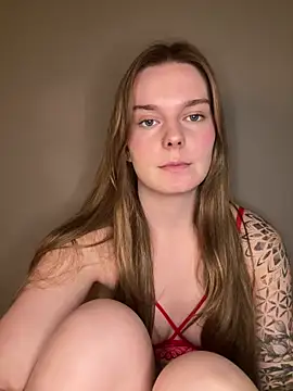 LisaFreierxx online show from April 2026 07:29:01 PM