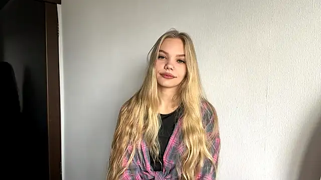 Snapshot of SweetAmelia69 chatting on November 2025 06:14:01 AM SweetAmelia69 online show from November 2025 06:14:01 AM