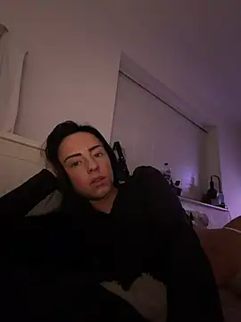 Snapshot of Bethrae25 chatting on February 2026 10:39:02 PM Bethrae25 online show from February 2026 10:39:02 PM