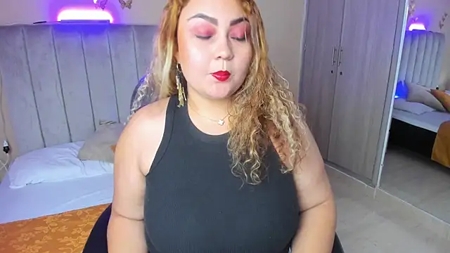 Sweet Rosee  online show from January 2026 04:17:02 AM