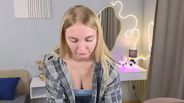 Snapshot of Carollina_ chatting on November 2025 06:32:01 PM Carollina  online show from November 2025 06:32:01 PM