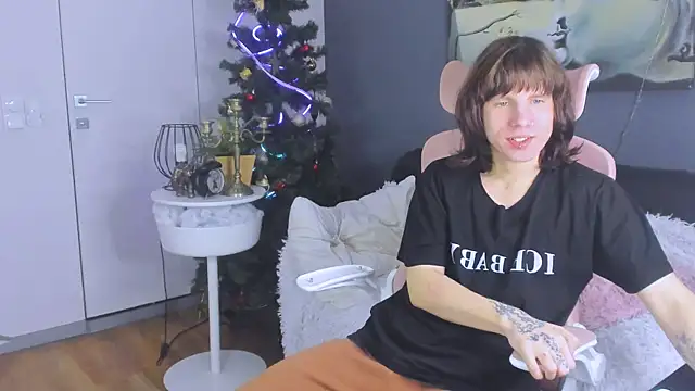 CutieKai  online show from January 2026 10:15:02 PM