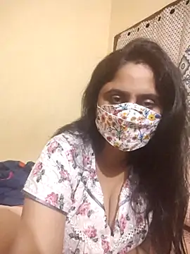 mouni499 online show from December 2025 05:18:02 PM