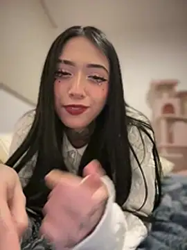 JIORYOvO online show from February 2026 06:22:01 AM