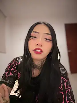 JIORYOvO online show from March 2026 05:33:02 AM