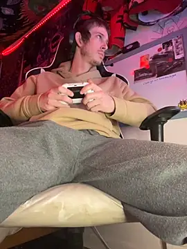 mascboyyy online show from November 2025 07:47:01 PM