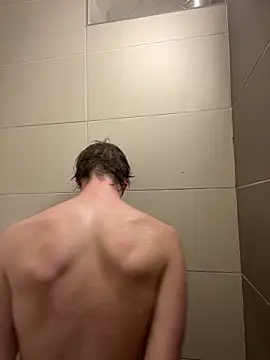 mascboyyy online show from December 2025 03:04:01 AM