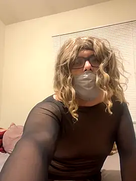 Snapshot of kittymia471 chatting on November 2025 12:51:01 PM kittymia471 online show from November 2025 12:51:01 PM