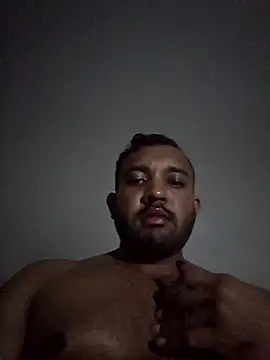 Snapshot of Piggyboy119 chatting on November 2025 06:21:01 PM Piggyboy119 online show from November 2025 06:21:01 PM