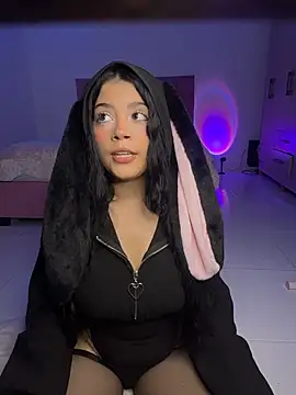 EmillieX online show from February 2026 02:07:03 AM