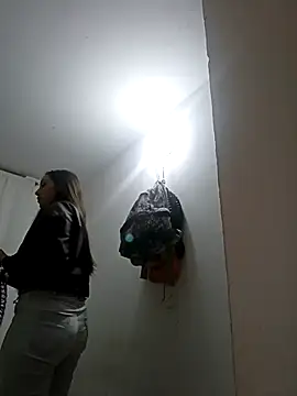 naughtygoddesss  online show from January 2026 03:43:02 AM