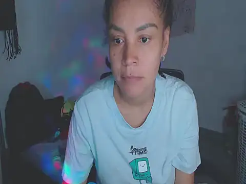 shayna cute online show from June 2026 11:54:02 PM