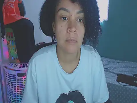 shayna cute online show from June 2026 08:01:02 PM