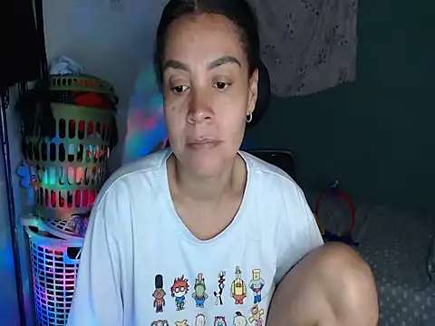 shayna cute online show from June 2026 02:28:01 AM