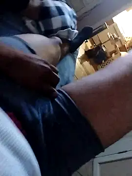 m8je online show from December 2025 12:56:01 PM