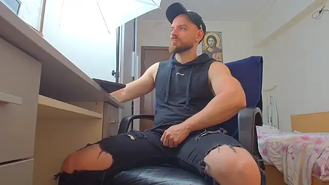 Ryanstone  online show from May 2026 04:52:01 AM