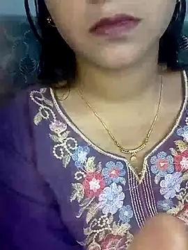 Neha533 online show from April 2026 06:20:01 PM