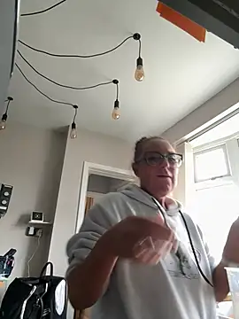 Angel-LinaX online show from June 2026 05:34:01 PM