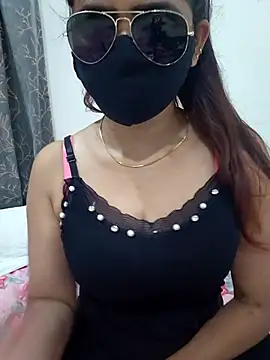 Aarti909090 online show from June 2026 05:17:02 PM