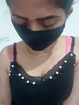 Aarti909090 online show from July 2026 03:29:02 PM