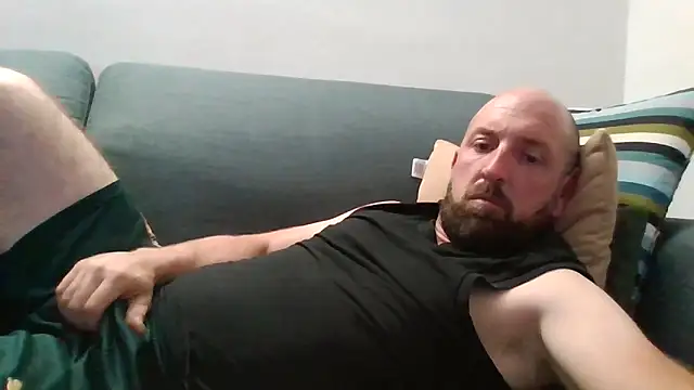 Snapshot of luca_beech88 chatting on May 2026 06:47:02 PM luca beech88 online show from May 2026 06:47:02 PM