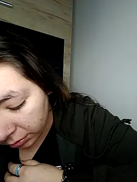 Baby Myla online show from December 2025 10:07:02 PM