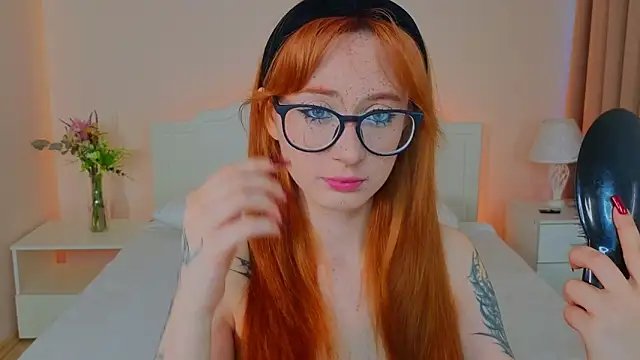 Snapshot of WICKEDEMBER chatting on May 2026 01:58:02 AM WICKEDEMBER online show from May 2026 01:58:02 AM