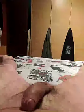 Snapshot of Cini75 chatting on December 2025 07:54:01 PM Cini75 online show from December 2025 07:54:01 PM