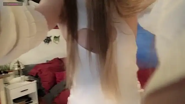 ScarletKitsunyaa online show from March 2026 02:20:01 PM