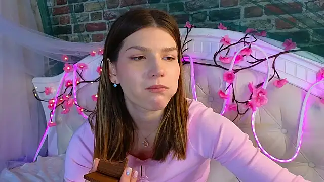 WilmaJohnson online show from March 2026 07:04:02 AM