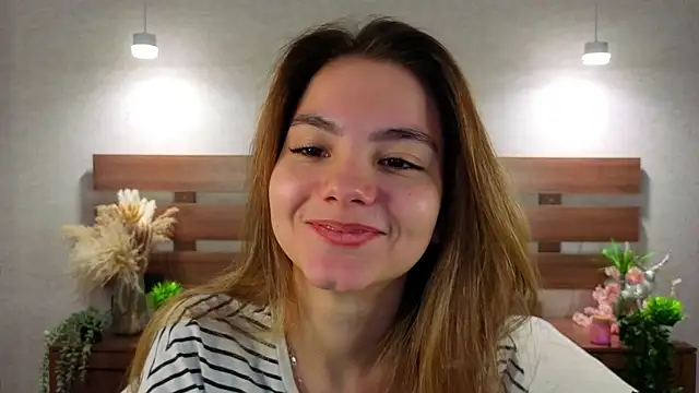 Snapshot of MargieDavidson chatting on February 2026 08:42:01 AM MargieDavidson online show from February 2026 08:42:01 AM