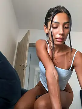 Snapshot of VickyM99 chatting on July 2026 01:36:01 PM VickyM99 online show from July 2026 01:36:01 PM