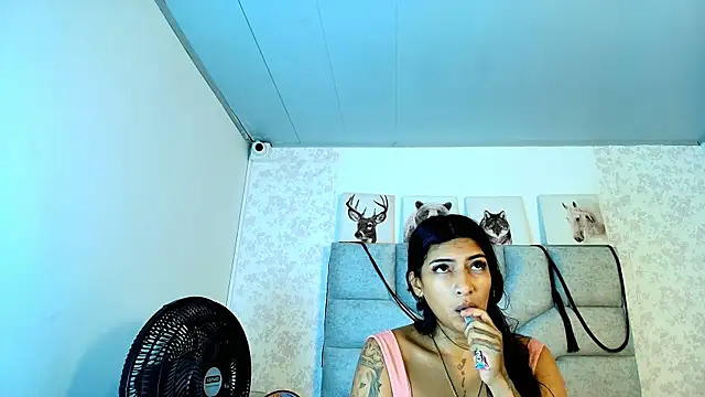 Snapshot of KimberlyFox_t chatting on June 2026 01:44:02 PM KimberlyFox t online show from June 2026 01:44:02 PM