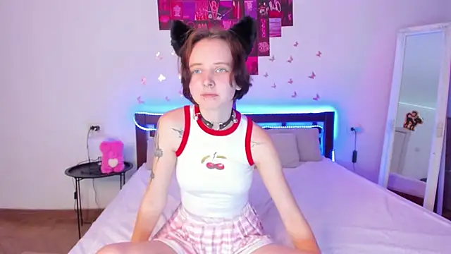 Snapshot of OliviaFlex chatting on November 2025 09:32:02 AM OliviaFlex online show from November 2025 09:32:02 AM