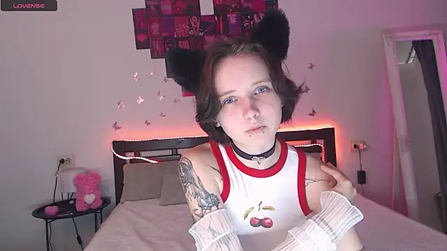 Snapshot of OliviaFlex chatting on November 2025 07:09:01 AM OliviaFlex online show from November 2025 07:09:01 AM