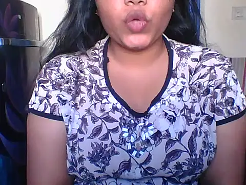 Snapshot of Mathi_cam chatting on January 2026 05:24:02 AM Mathi cam online show from January 2026 05:24:02 AM
