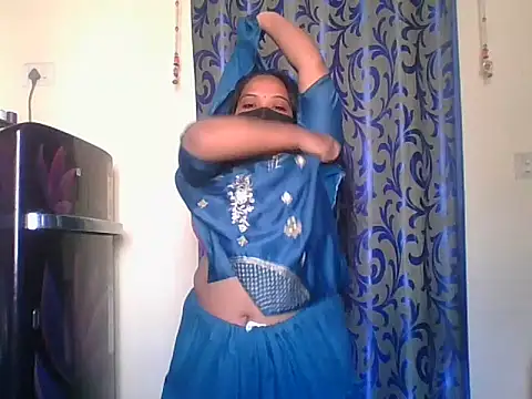 Snapshot of Mathi_cam chatting on February 2026 04:41:01 AM Mathi cam online show from February 2026 04:41:01 AM