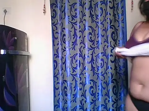 Snapshot of Mathi_cam chatting on February 2026 05:28:02 AM Mathi cam online show from February 2026 05:28:02 AM