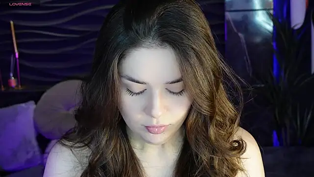 melanie neal online show from November 2025 09:14:02 PM