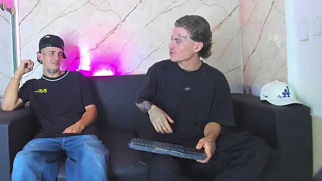 Snapshot of Kevinperlas chatting on November 2025 01:28:01 AM Kevinperlas online show from November 2025 01:28:01 AM