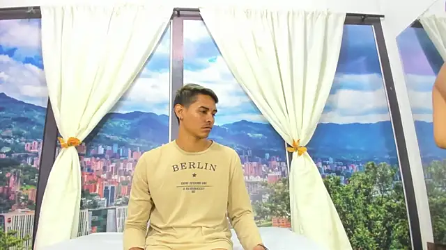 Snapshot of KiraFox1 chatting on March 2026 01:28:01 PM KiraFox1 online show from March 2026 01:28:01 PM