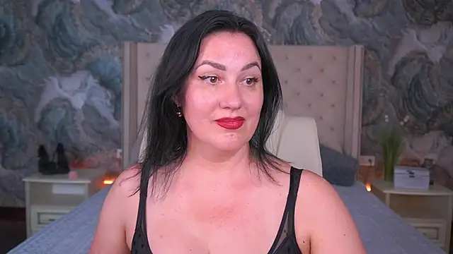 Snapshot of VelvetLuck chatting on June 2026 01:10:01 AM VelvetLuck online show from June 2026 01:10:01 AM