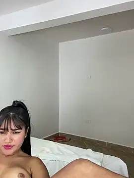 LiaAcosta online show from November 2025 04:44:02 AM