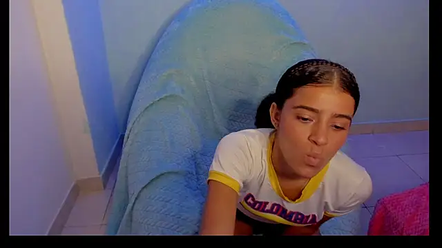 Snapshot of callmeocean chatting on November 2025 01:43:02 PM callmeocean online show from November 2025 01:43:02 PM