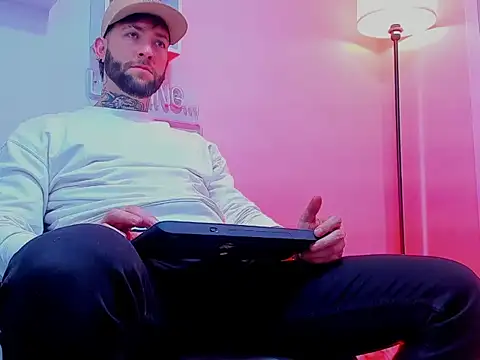 Supreme Alpha online show from November 2025 04:44:02 AM