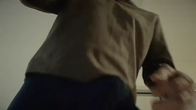 Snapshot of centerfieldshow chatting on November 2025 05:22:01 PM centerfieldshow online show from November 2025 05:22:01 PM